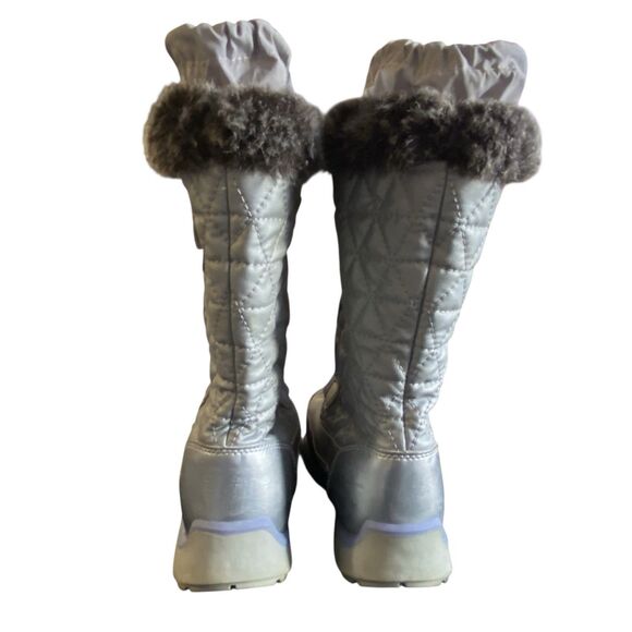 Lands End Snowflake Tall Silver Insulated Snow Boots Lined Faux Fur Girls Size 1 - Picture 4 of 9